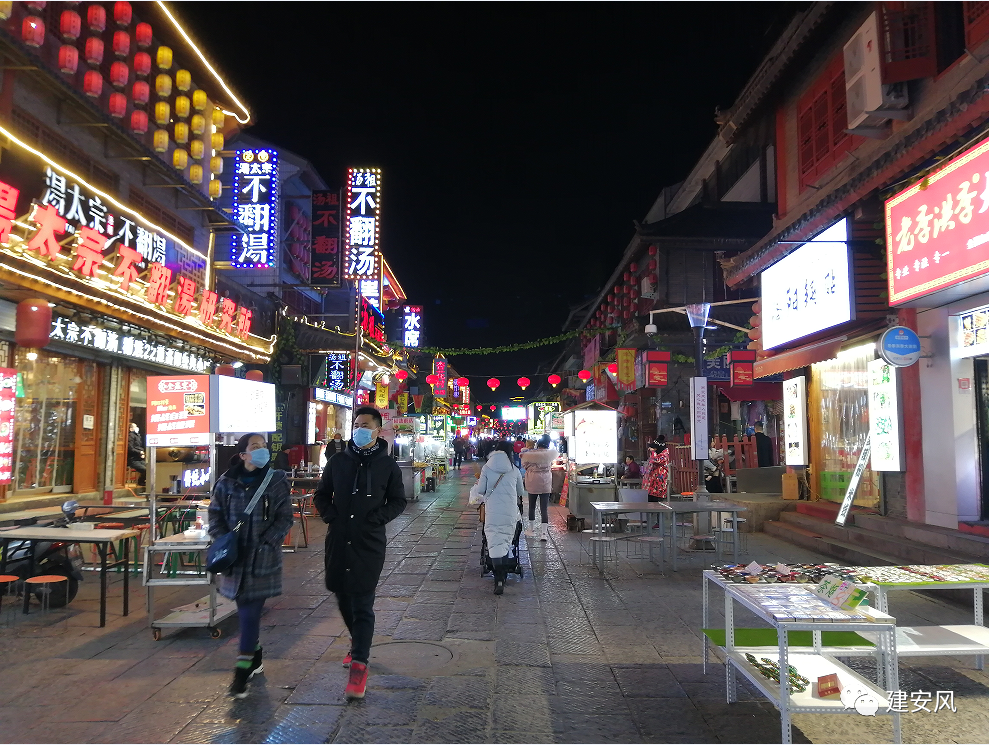 1661423196603001436.png tem.png