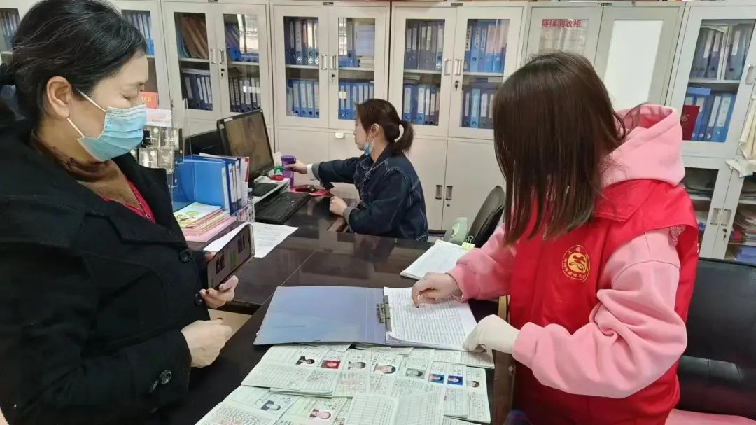 1684148694818041380.png tem.png