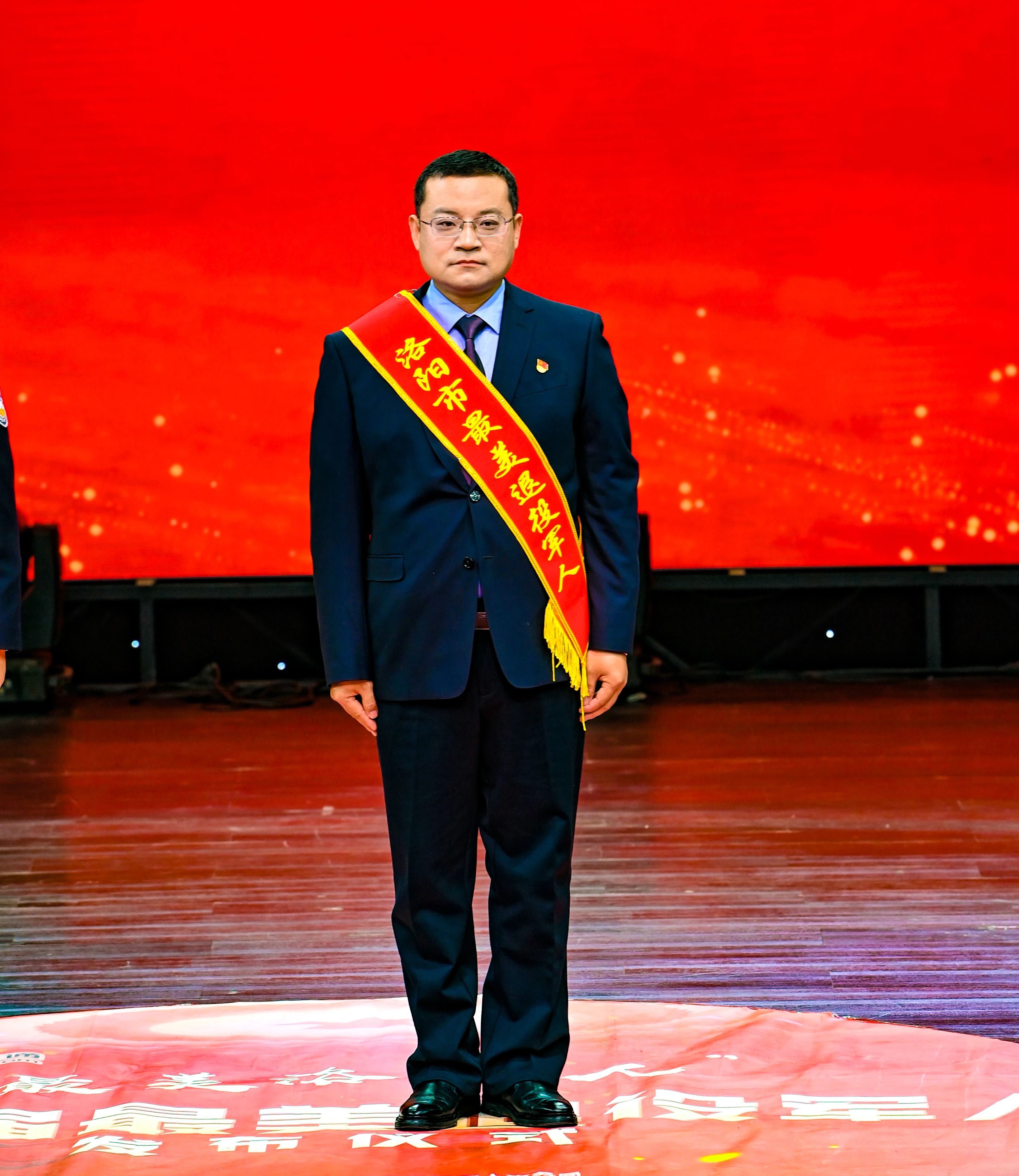 1704764570286041291.png tem.png