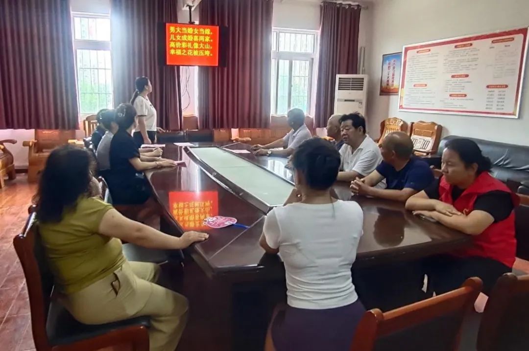 1753414704988072360.png tem.png