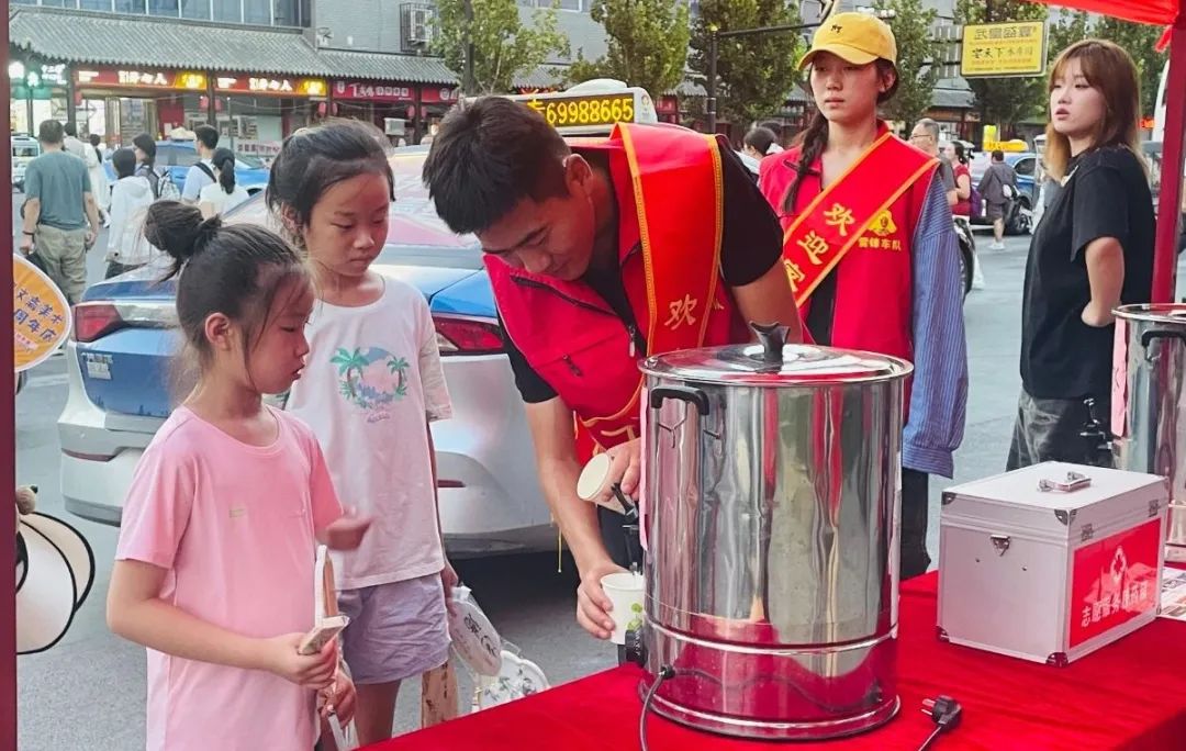 1755850307633011679.png tem.png