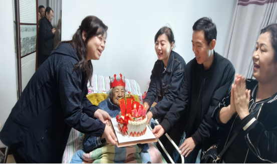 市公积金中心开展“双服务双报到”活动(2)175.png 市公积金中心开展“双服务双报到”活动(2)175.png