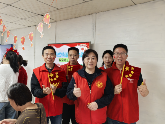 市公积金中心联合社区开展“盛世华诞、共谱华章”沉浸式畅游国庆之约主题活动123.png