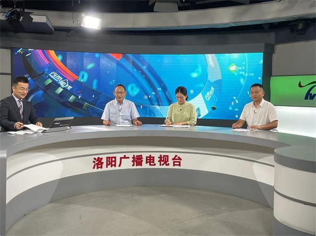 以务实举措，促进畜牧业健康发展