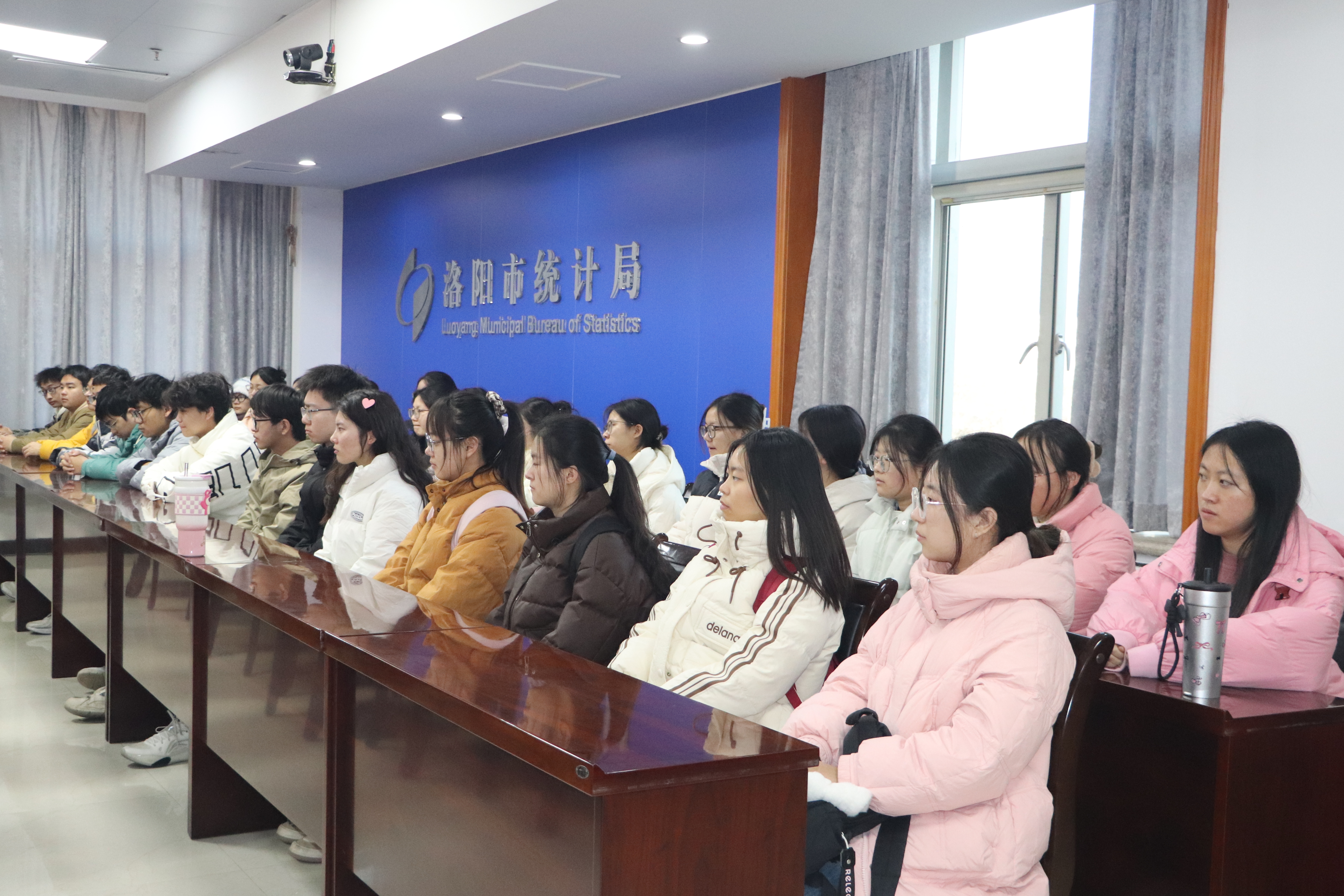 在实践中成长——市统计局喜迎河南科技大学数理统计专业实习学生