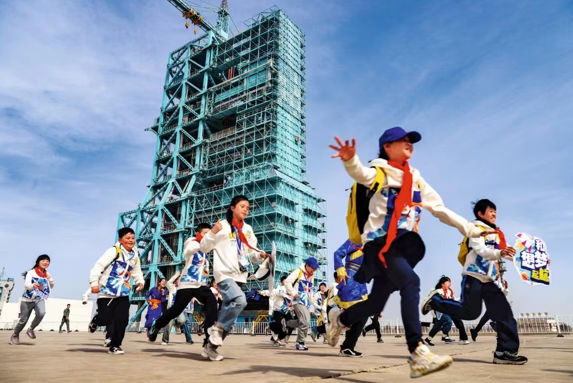 少年闪闪发光，扬帆2025！