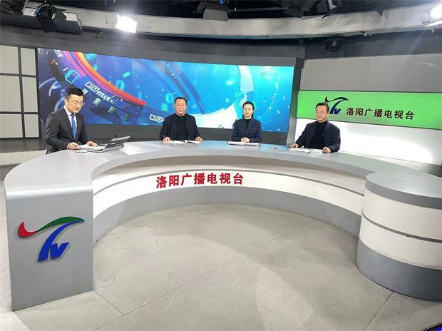 推动乡村全面振兴，关键靠人