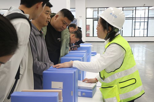 洛阳市住建局召开全市实名制管理现场观摩暨劳资员培训会