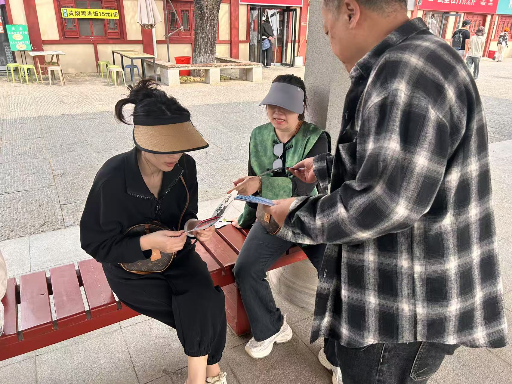 洛阳古墓博物馆开展新修订的《中华人民共和国文物保护法》普法宣传活动