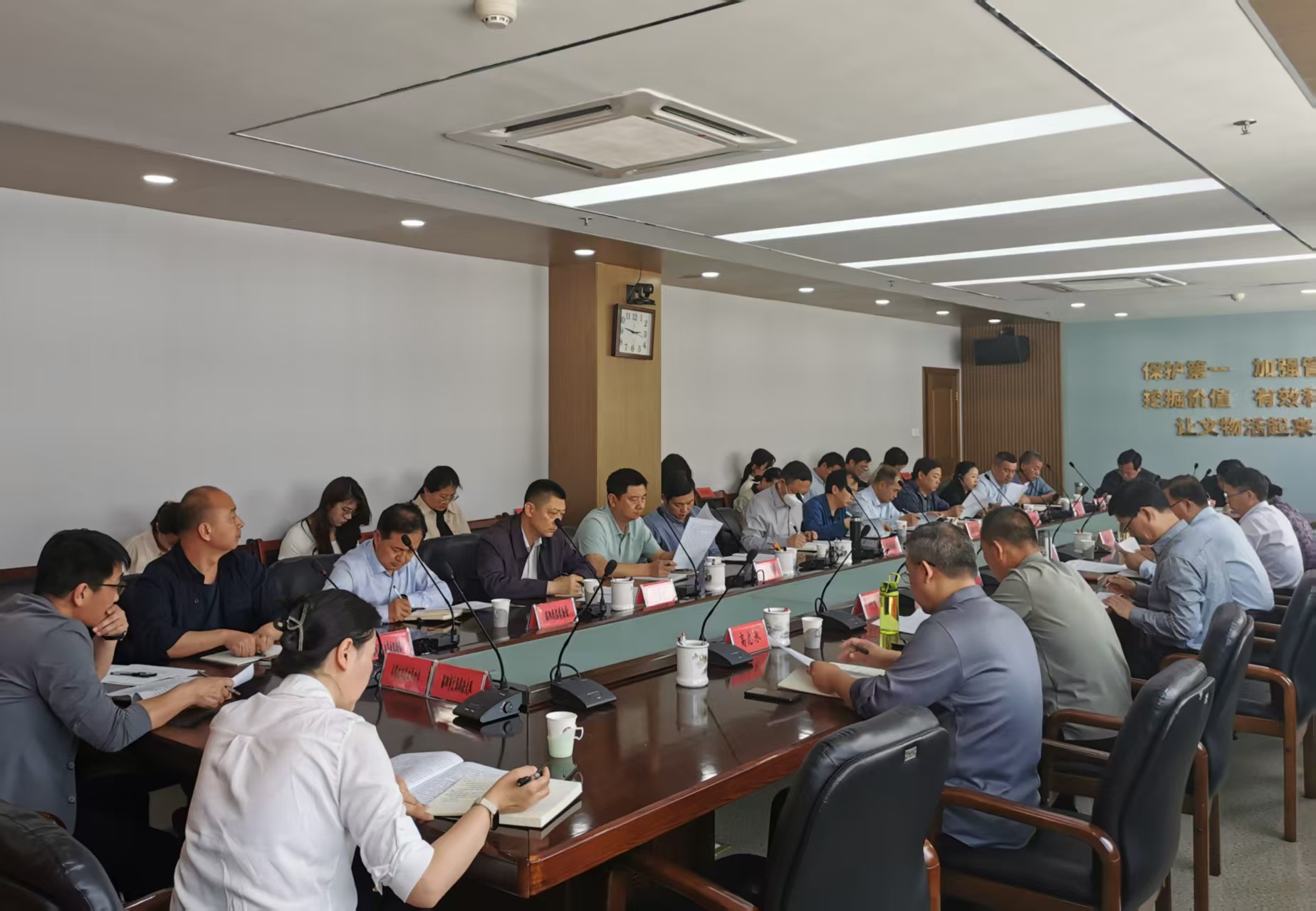市文物局召开局党组扩大会议 传达学习市委专题会议精神 研究贯彻落实举措