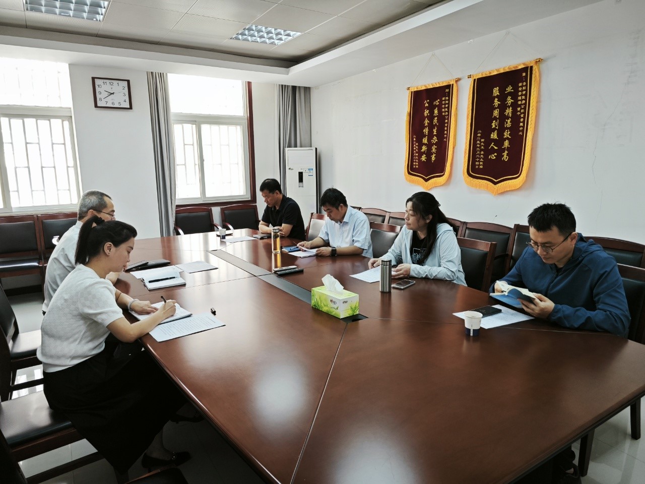 中心党组书记、主任刘军锋到新安管理部调研 中心党组书记、主任刘军锋到新安管理部调研