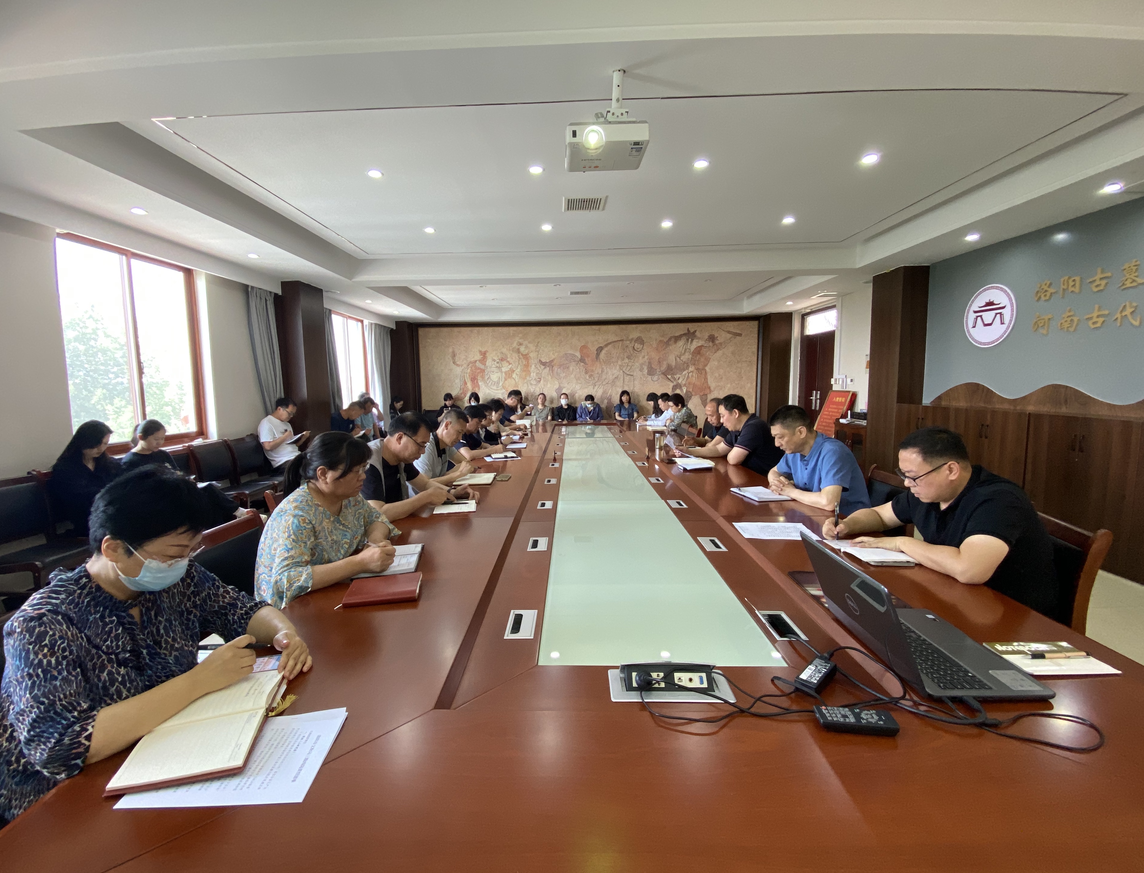 洛阳古墓博物馆召开全体职工会议传达习近平总书记关于安全生产的重要指示和省委市委市文物局党组扩大会议精神