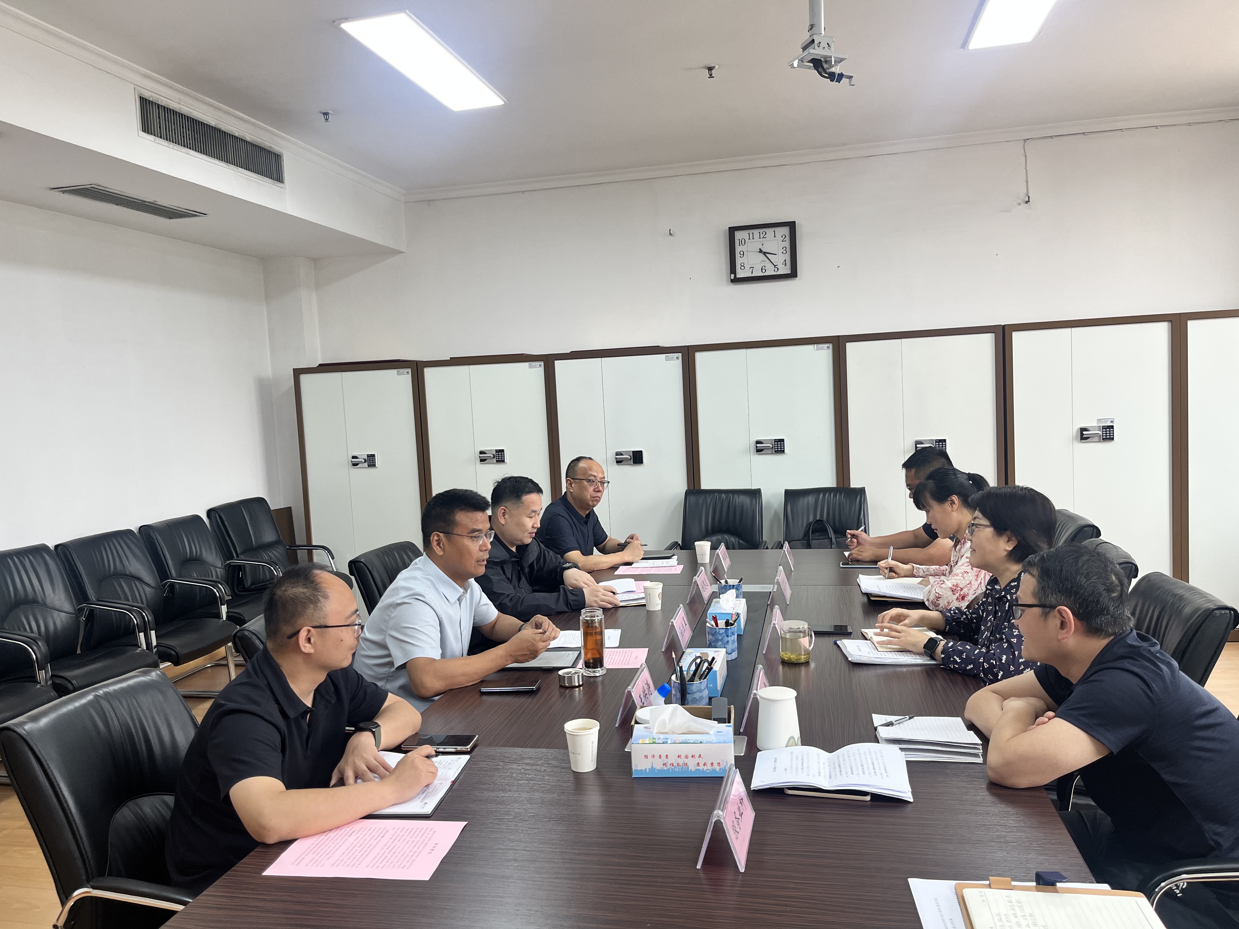 洛阳市统计局与来洛调研的邯郸市统计局举行座谈交流