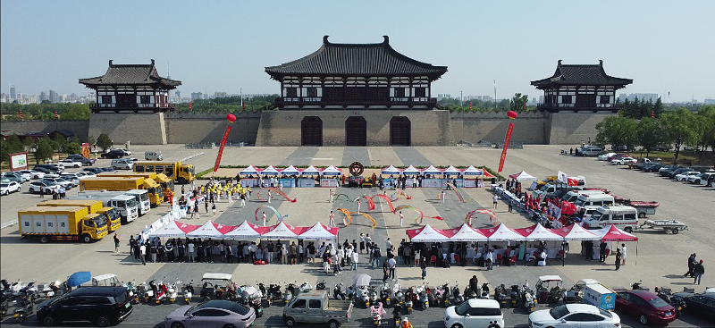 沉浸式安全科普盛宴！ 我市举行“安全宣传咨询日”活动