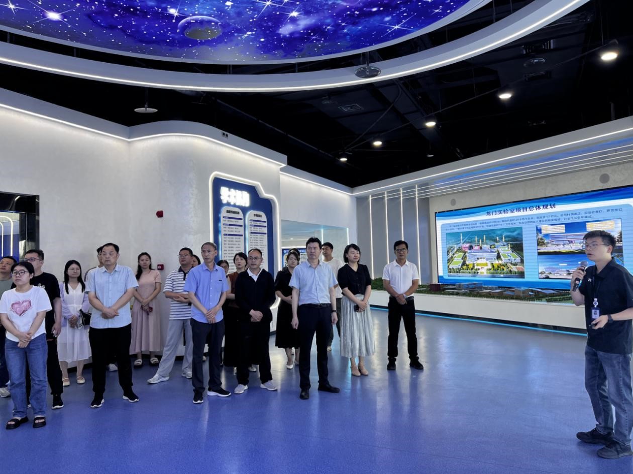 市科技局开展“转作风 提能力 促发展”主题党日活动