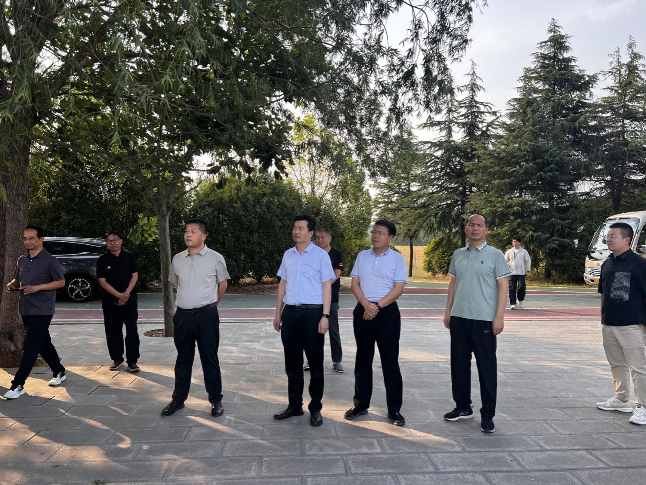 市科技局开展科普宣传教育主题党日活动