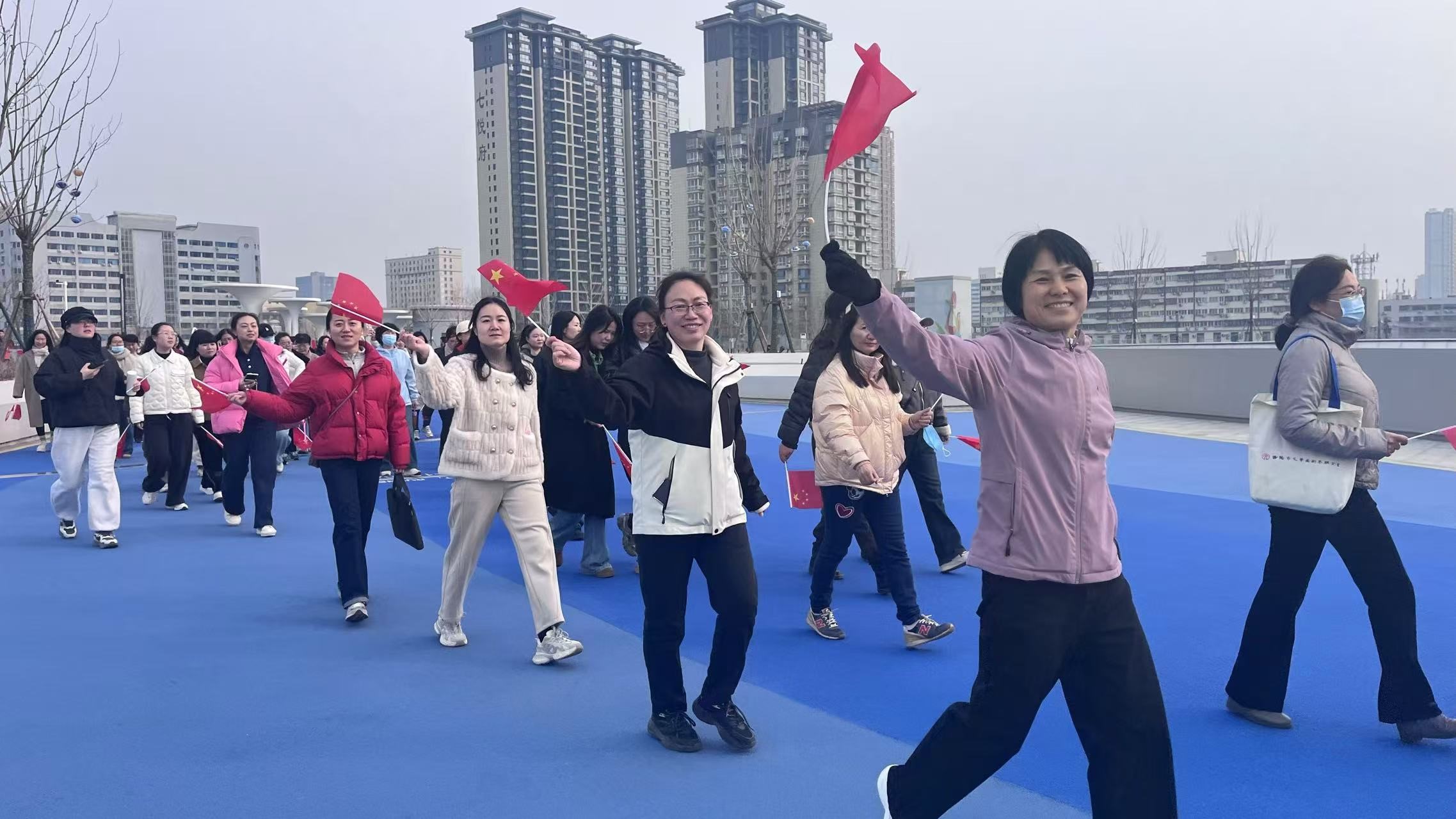 “书香巾帼行 奋进绽芳华”——洛阳市科技局开展2025年“三八”妇女节主题活动