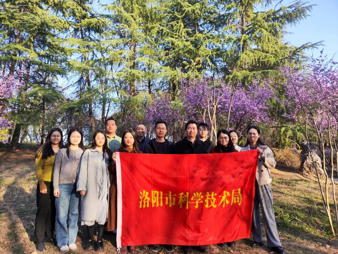 市科技局开展“踏响春天旋律 汇聚奋进力量”主题春游活动
