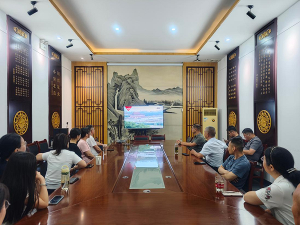 凝聚爱国情怀 汲取奋进力量∣洛阳周公庙博物馆组织全体干部职工观看纪念中国人民抗日战争暨世界反法西斯战争胜利80周年阅兵式
