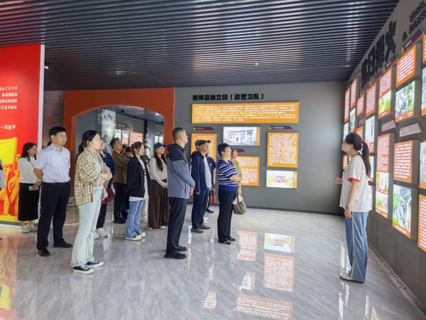 洛阳汉魏隋唐都城遗址保护中心党总支开展“追寻红色印迹 坚定使命担当”实景党课