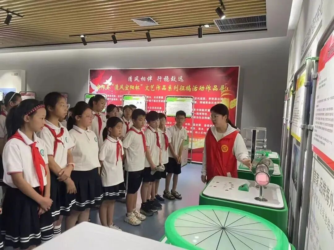 “青暖童心”解锁暑期新可能：洛阳构建“ 公益托管+基层治理”青年服务矩阵