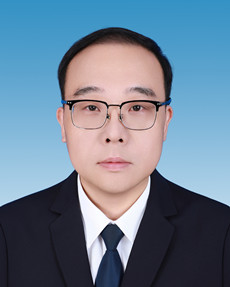 冯  艺