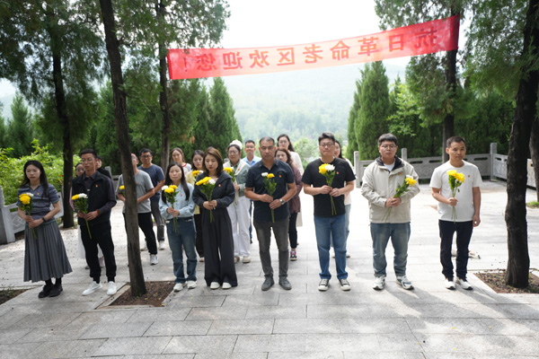 追寻红色印记 坚定使命担当 ——洛阳周公庙博物馆开展纪念中国人民抗日战争暨世界反法西斯战争胜利80周年党史学习 教育活动