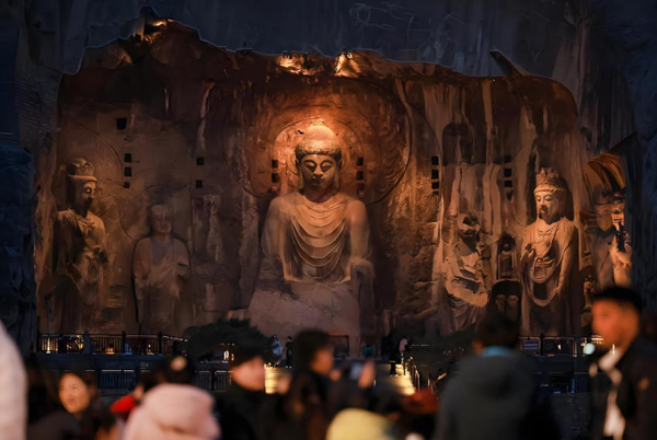 11月1日起，龙门石窟“灯映龙门”夜游暂停开放
