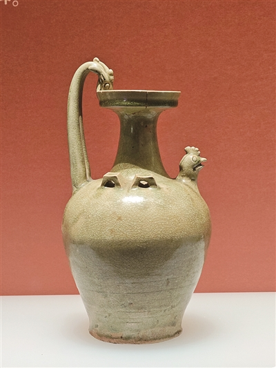 鸡首凝瓷韵 吉愿寄古心