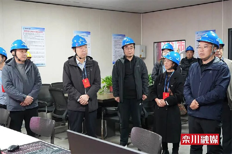 栾川县人大常委会视察矿山、公路生态修复和科技创新技术推广应用情况