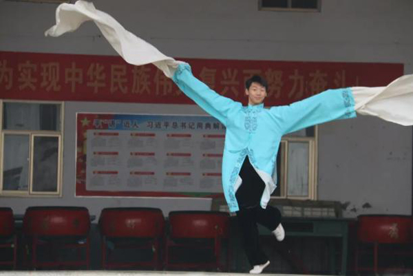 夏博党委到邙岭镇省庄村开展“传承中华传统美德——敬老爱老”主题党日志愿服务活动 夏博党委到邙岭镇省庄村开展“传承中华传统美德——敬老爱老”主题党日志愿服务活动