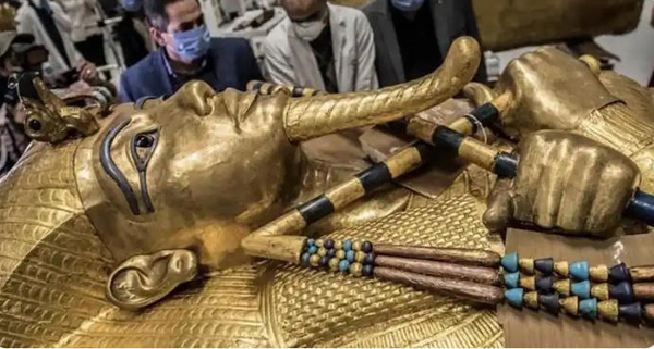 【国际新闻】馆藏文物惊艳世界!大埃及博物馆正式开馆 【国际新闻】馆藏文物惊艳世界!大埃及博物馆正式开馆