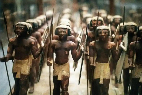 【国际新闻】馆藏文物惊艳世界!大埃及博物馆正式开馆 【国际新闻】馆藏文物惊艳世界!大埃及博物馆正式开馆