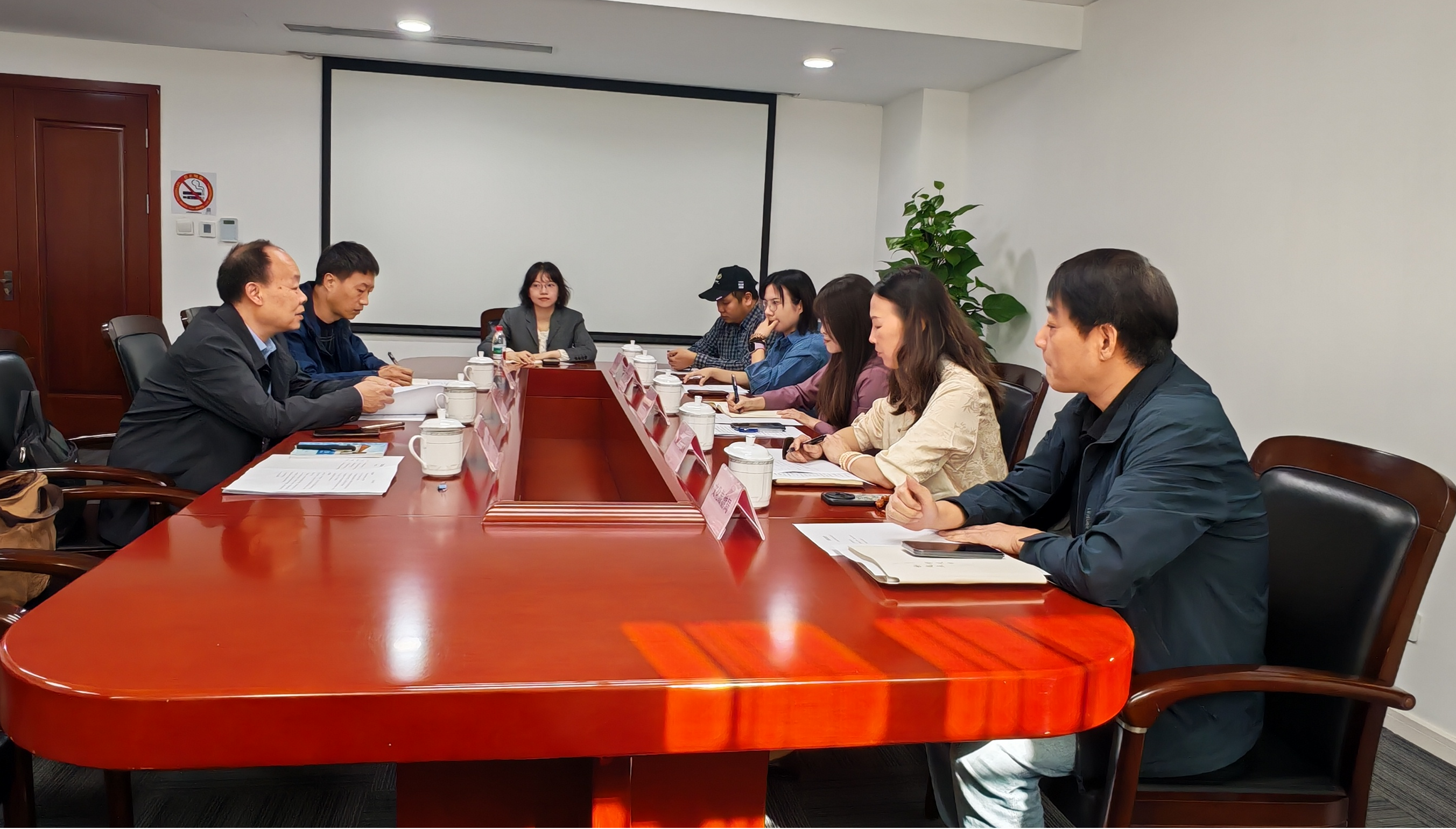 市政府研究室赴南京市、绍兴市、上海市杨浦区<br>学习考察票根经济和非标商业发展情况