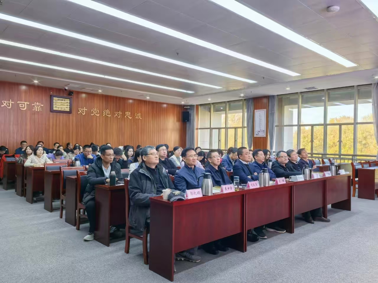 解码科技文化统计 赋能高质量发展——市统计局举办第九期“群英荟萃话统计”活动