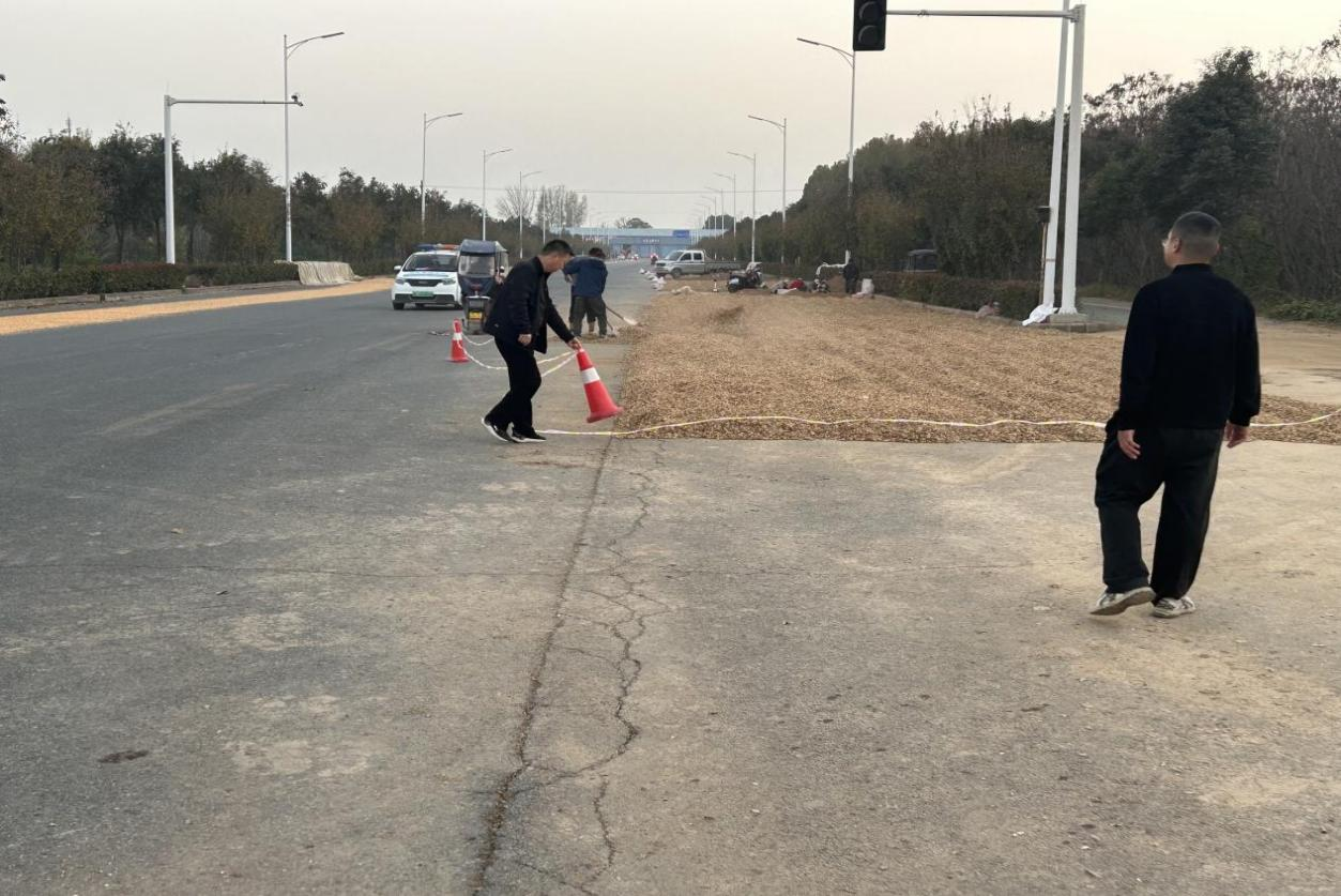 快速响应解民忧 疏堵保畅护平安
