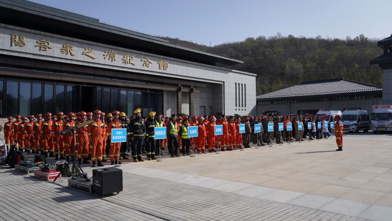 强化森林防灭火联防联控  开展火灾扑救实兵拉动