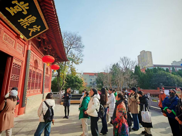 汉魏洛阳故城遗址博物馆讲解员志愿者团队 到洛阳周公庙博物馆参观交流