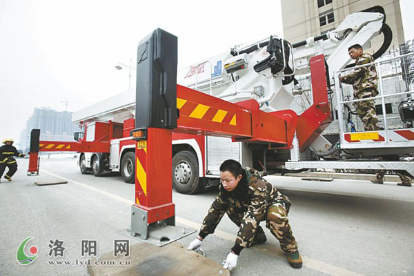 洛阳高喷消防车最高臂展72米 射水高度最高110米 洛阳高喷消防车最高臂展72米 射水高度最高110米