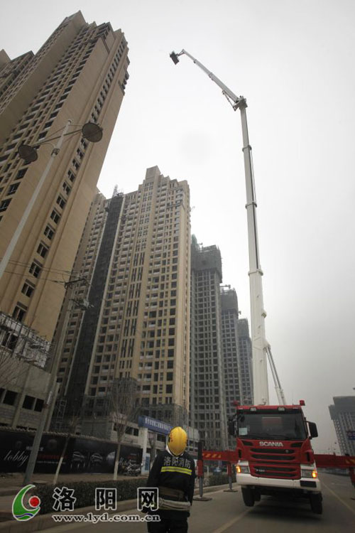 洛阳高喷消防车最高臂展72米 射水高度最高110米 洛阳高喷消防车最高臂展72米 射水高度最高110米