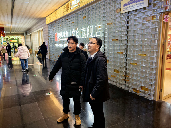 洛阳市文物局局长赵晓军元旦检查文博单位开放工作