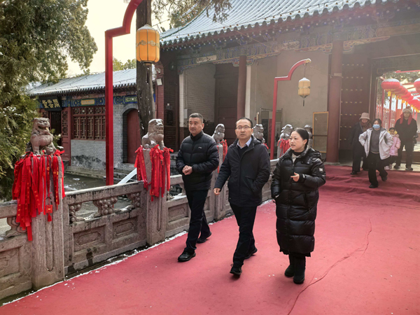 洛阳市文物局局长赵晓军元旦检查文博单位开放工作