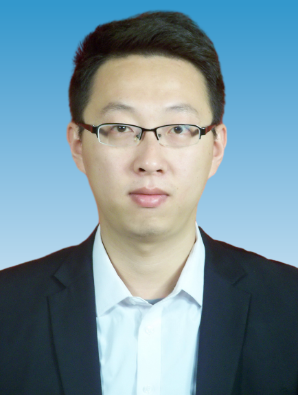 李   然