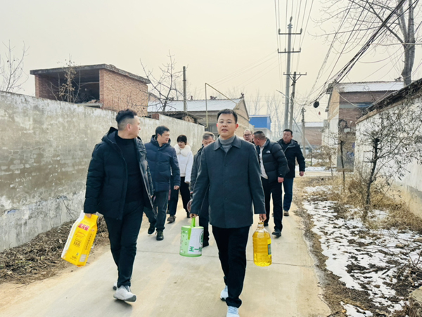 新年心愿童梦齐圆｜连续两年暖心接力：洛阳建筑装饰协会让山区娃娃新年梦圆