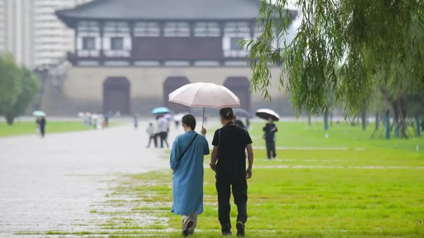 牢记嘱托聚伟力 古都新韵绽芳华
