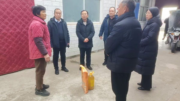 情系乡村暖人心、精准帮扶显担当——洛阳市考古研究院赴王窑村走访慰问困难群众