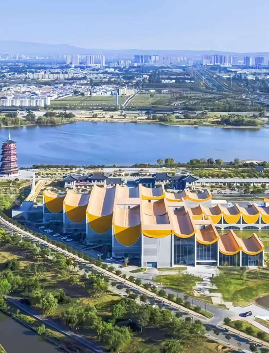 洛阳市委常委会召开会议 陈春江主持并讲话