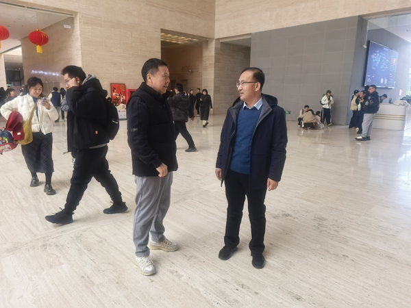 大年初一,洛阳市文物局局长赵晓军检查 重点文博单位