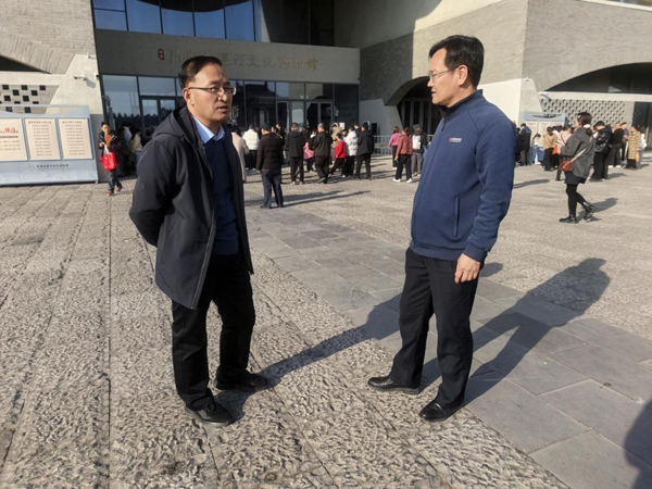 大年初一,洛阳市文物局局长赵晓军检查 重点文博单位