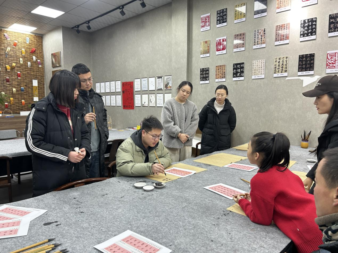 洛阳青年公益春联课堂圆满举办